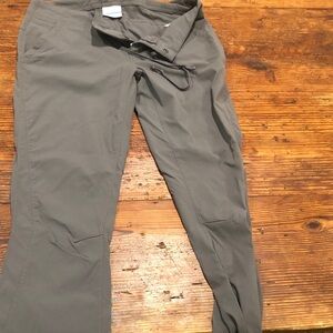 Columbia Women's Gray Panta